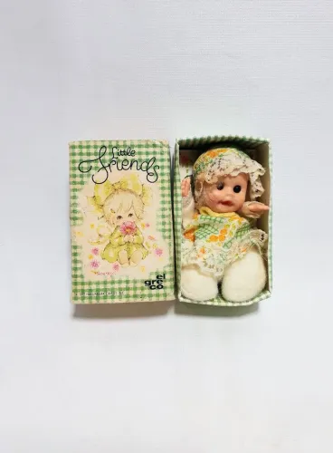 Antiguidade mini boneca da El Greco importada