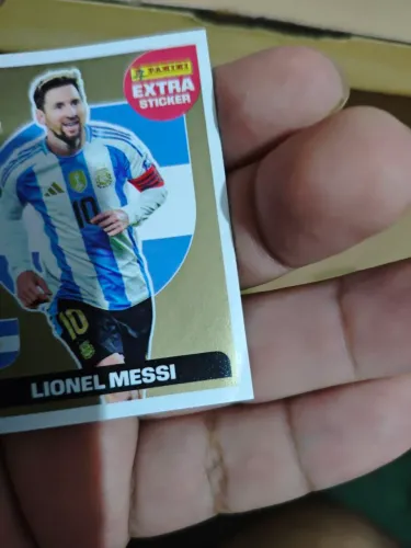 Lionel Messi Legends Dourada, Prata, Bronze, Bordô Copa2026 ( Leia descrição)
