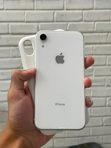 iPhone XR 128GB Branco - Bateria 100% - R$ 400