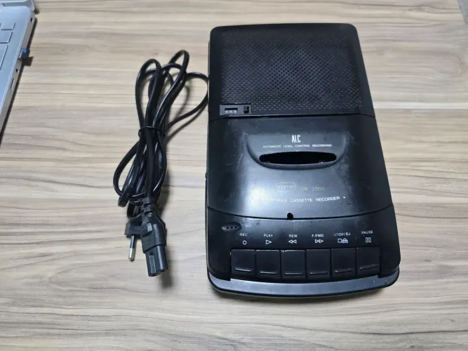 Toca Fitas e Gravador CCE DR 2200