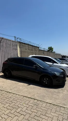 Ford Focus 1.6 S/se/se Plus Flex 8v/16v 5P 2014
