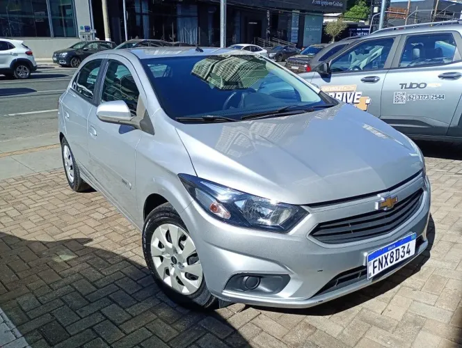 Chevrolet Onix Hatch LT 1.4 8V Flex Aut. 4P 2018