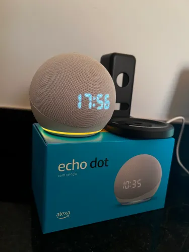 Alexa Echo Dot com Relógio + Suporte