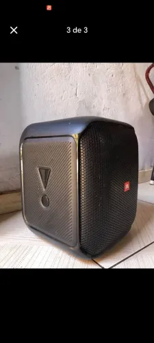 VENDO OU TROCO JBL PARTYBOX ENCORE ESSÊNCIAL 