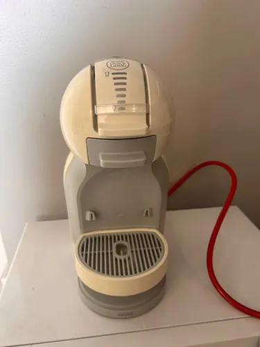 Cafeteira Dolce Gusto 110v funcionando
