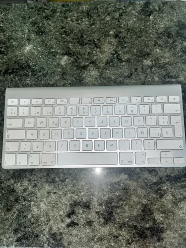 Teclado Apple Magic original (1) Bluetooth sem fio