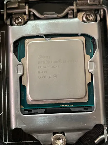 Kit Xeon 16GB RAM