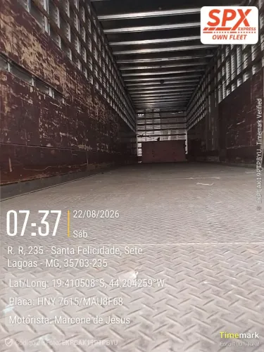 Vende - se carreta bau randon 28 paletes 15 metros
