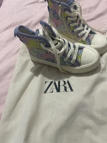 Tênis Zara tamanho 27