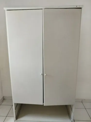 Para doação guarda roupa