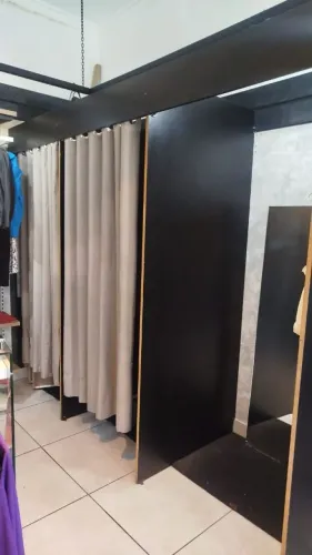Vende se loja completa com luminárias móveis ....