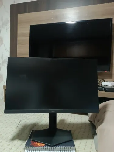 Monitor Gamer AOC 24G4 24" IPS 180Hz 0.5ms - Pouquíssimo Uso