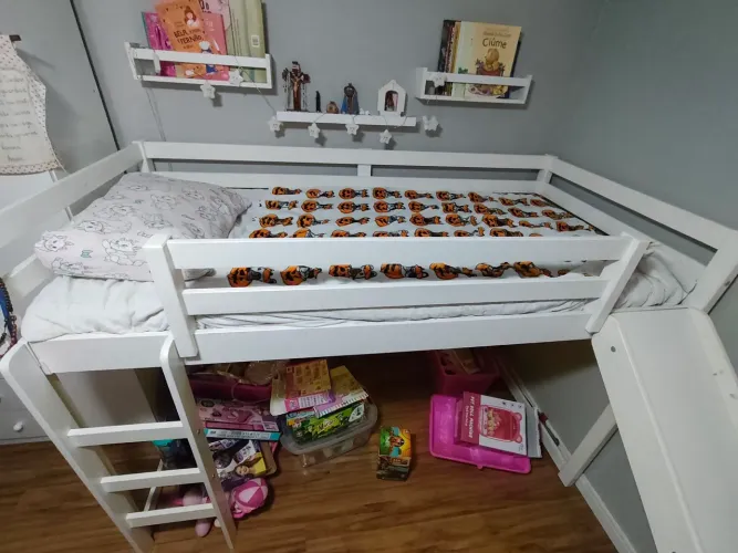 Cama Infantil com escorregador - Retirada em Interlagos
