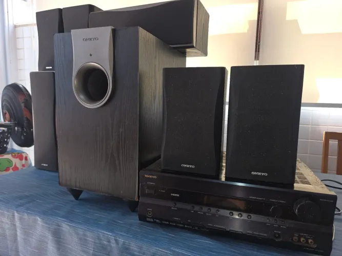 Home Theater Onkyo R550 7.1