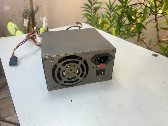 Fonte de alimentação ATX 450W para Computador ou para Som Automotivo R$60,00