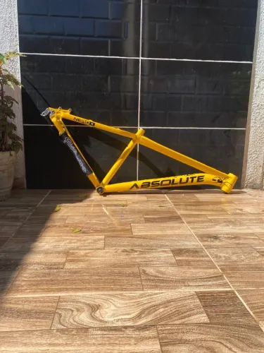 Vendo Quadro ABSOLUTE NERO 5 / Tamanho 15  