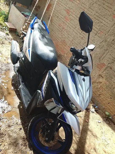 Vendo ou troco por carro