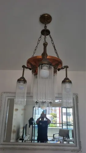 Lustre pendente em cobre com cristais 