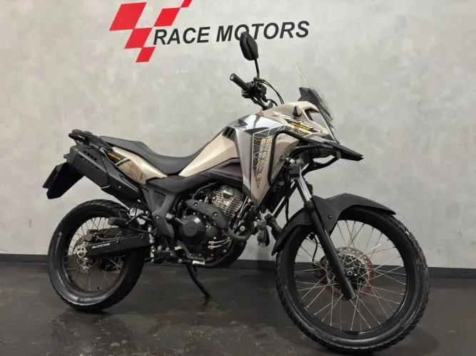 HONDA XRE 300 SAHARA ADVENTURE BEGE 2024