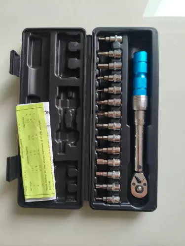 Torquímetro T-14 estalo, 1/4, 2-15N.m com estojo e 14 bits