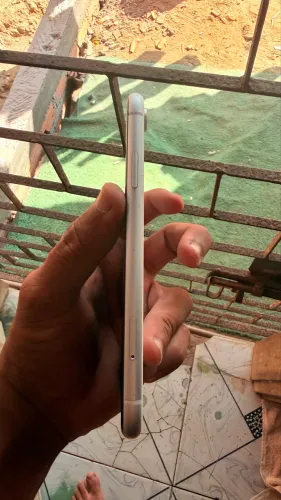 iPhone XR 64g branco