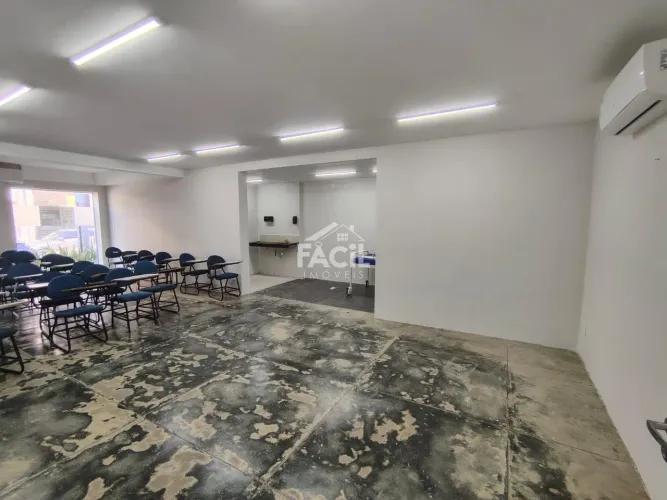 Loja/Salão em Jardim Camburi, Vitória | 80m² para Locação