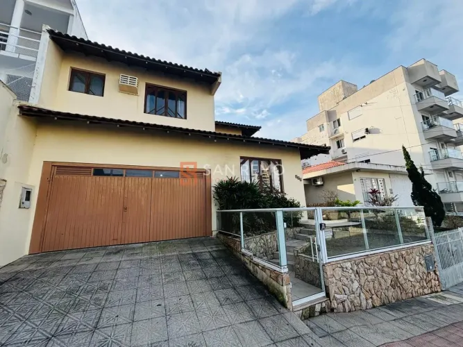 Barreiros | Casa 5 quartos, sendo 2 suites