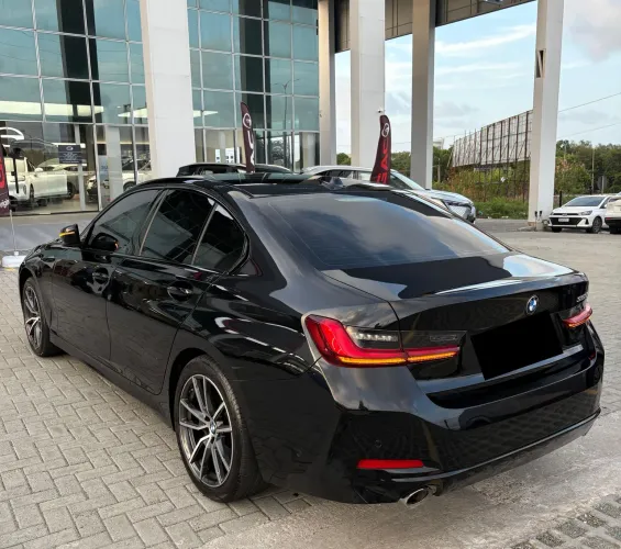 BMW 320I A 2.0 Turbo/activeflex 16V 184cv 4P 2023