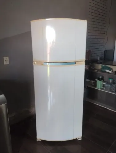 Geladeira gelo seco