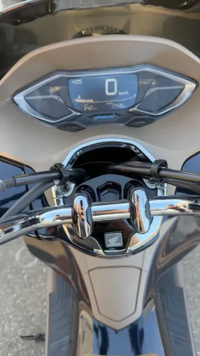 Honda PCX 160 DLX 2025