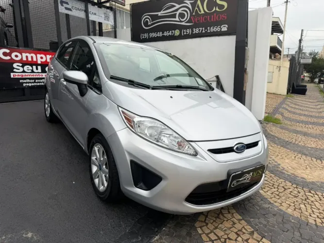 Ford Fiesta SE 1.6 16V Flex 5P 2012