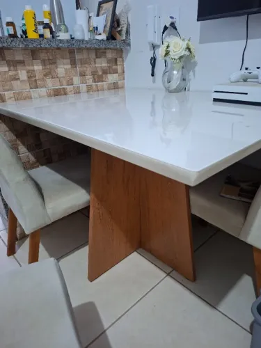 VENDO MESA 4 CADEIRAS