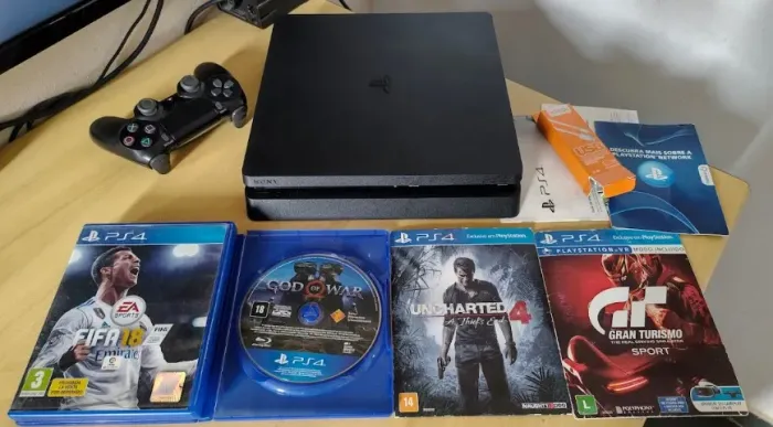 PS4 Slim nunca foi aberto Tudo funcionando