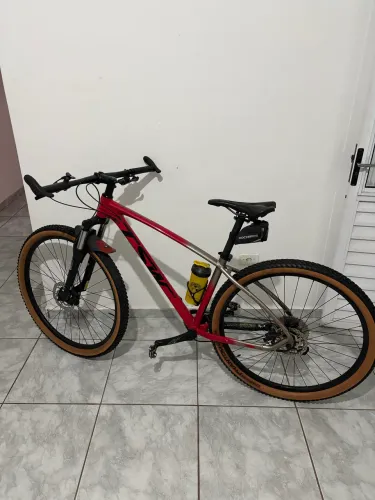 BIKE TWS JUMP TAM 17