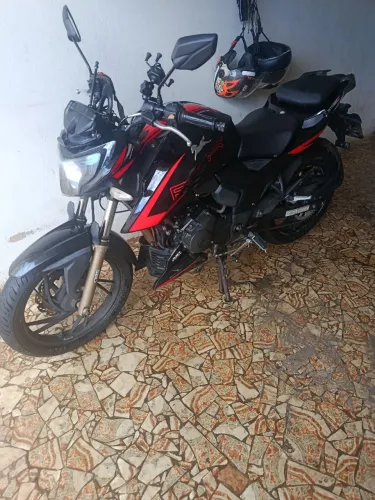 Vendo Apache 200c