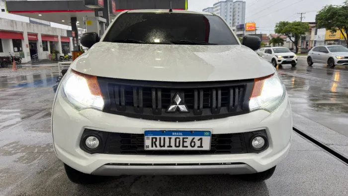 Mitsubishi L200 Triton Sport GL 2.4 Diesel 2023