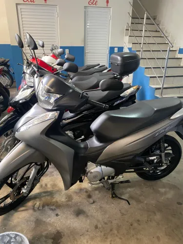 Honda biz 125EX 2024 shalom veículos 