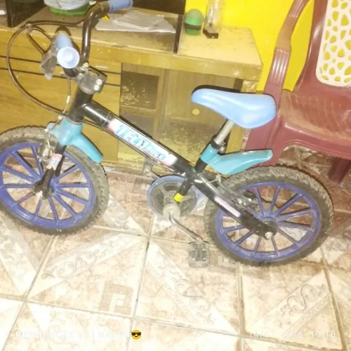 Bike infantil semi nova ,whats *50