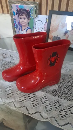 Bota nova homem aranha tam 29/30