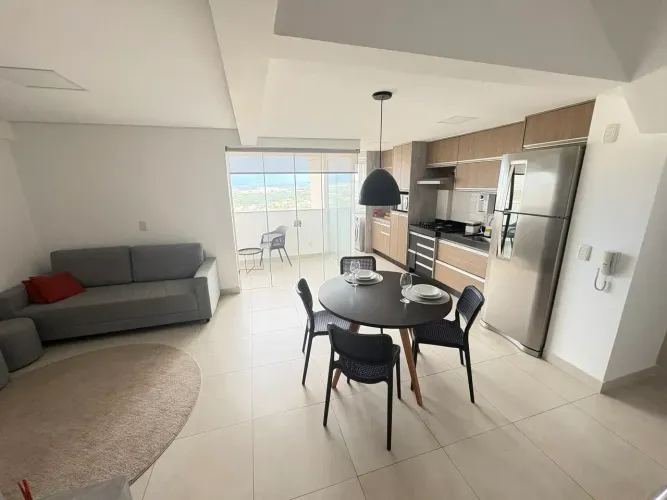 Alugo excelente Duplex no Lozandes
