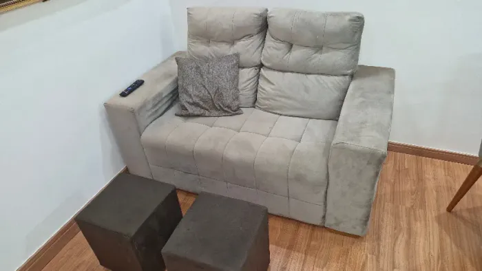 Sofá 2 lugares