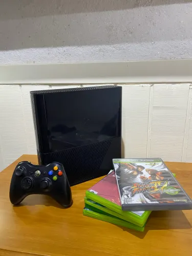 Xbox 360 Super Slim - Completo