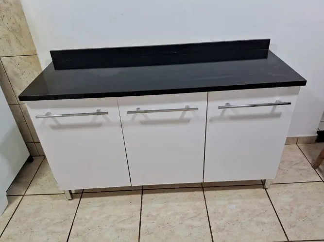 Armário 3 portas