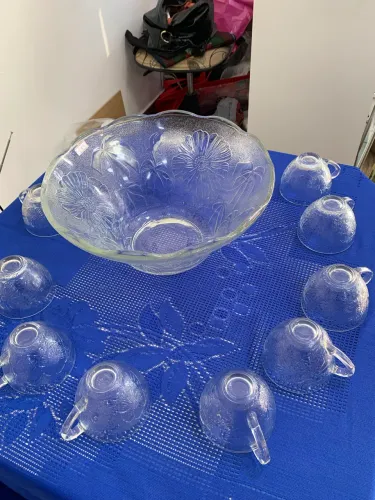 Poncheira em vidro 