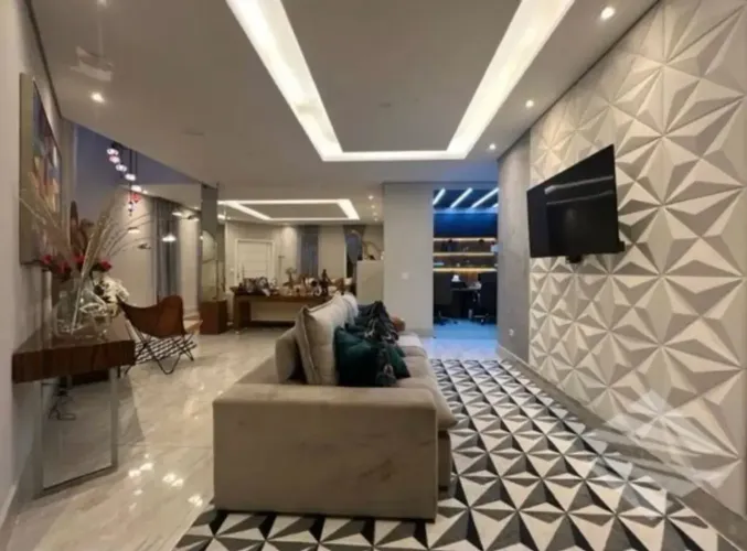Casa Condomínio Alto Padrão, á venda, 4 dorm, AC: 270m² AT: 480m² local excelente, fácil a
