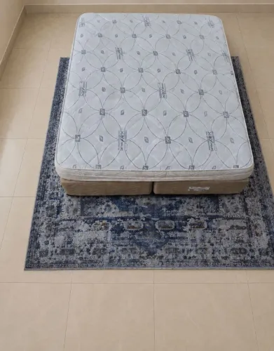 Cama box mais colchão Queen higienizada hoje super confortável 