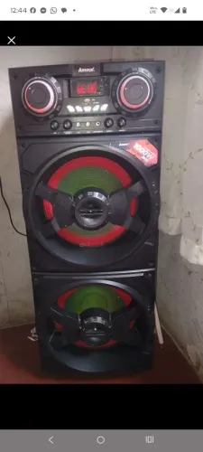 Vendo caixa de som amvox
