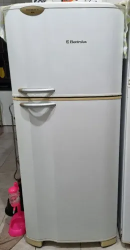 Geladeira Duplex Frost Free Electrolux (DF35) 352 litros