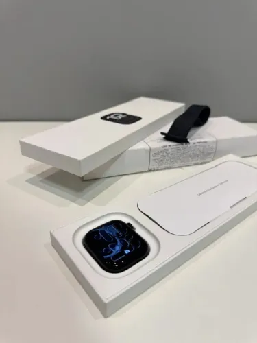 Apple Watch S11 46mm Space Gray
