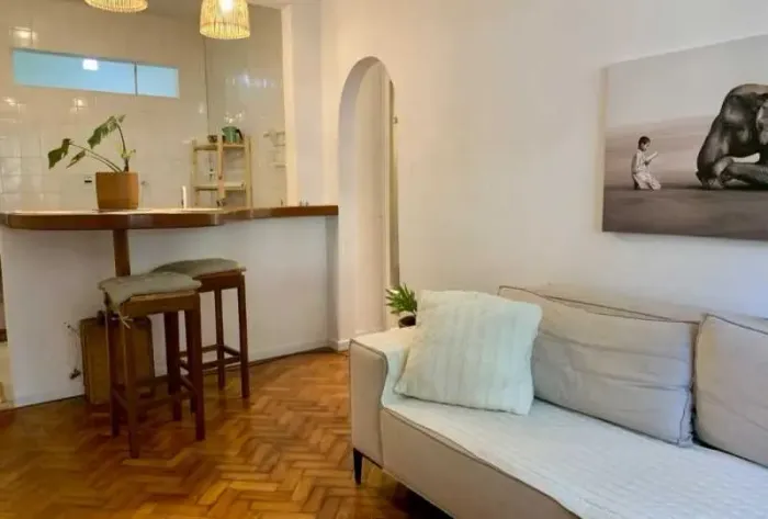 Apartamento GARDEN 2 quartos mobiliado no coração da Gávea, suíte e dependência.